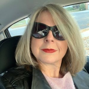 Meet your Posher, Sabrina